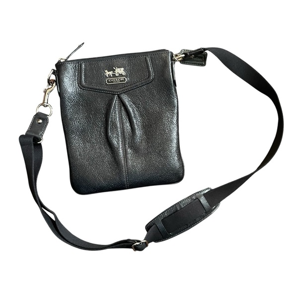 Coach Black Leather Handbag - Picture 2 of 9